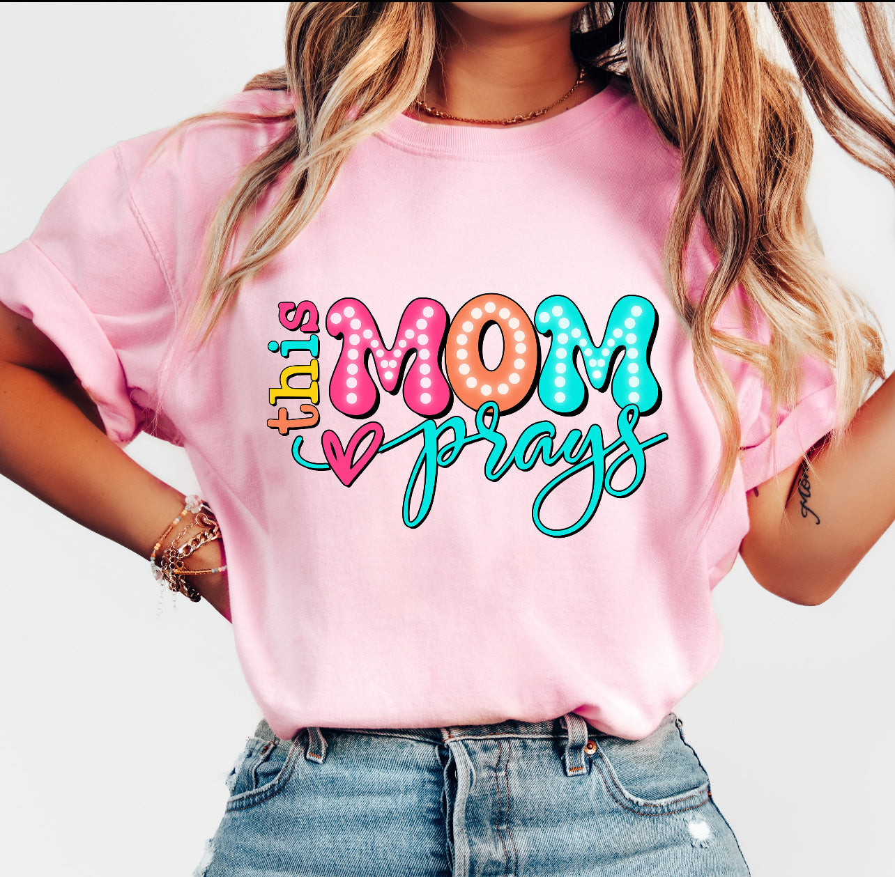 This Mom Prays Tee